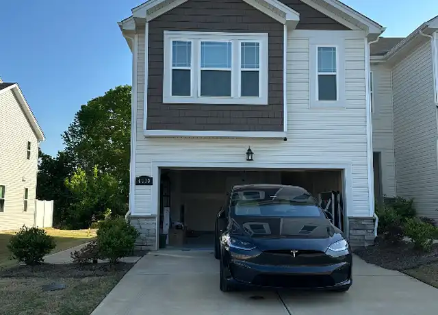 Property at 4513 Iron Oak Ln, Charlotte, NC, 28269, 3 beds, 2.5 baths, [object Object]