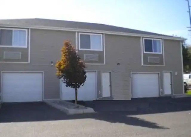 Property at 1113 N Western Ave Unit 1113-B, Wenatchee, WA, 98801, 3 beds, 2.5 baths, [object Object]