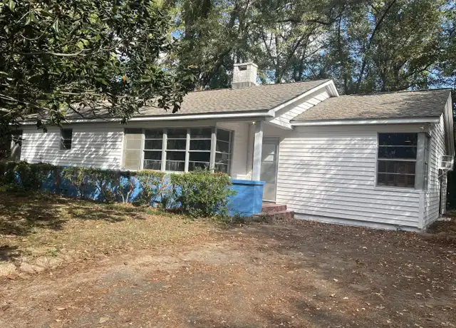 Property at 3228 Grandview Ave, Meridian, MS, 39305, 4 beds, 2 baths, [object Object]