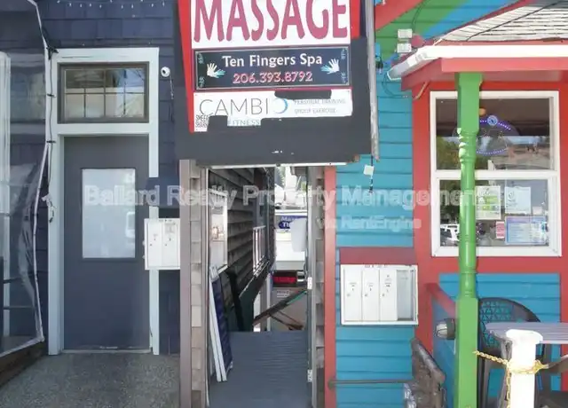 Property at 469 N 36th St Unit B, Seattle, WA, 98103, 3 beds, 1 bath, [object Object]