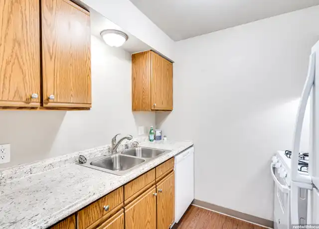 Property at 1750 Lombard Ave Unit 1750 23, Oshkosh, WI, 54902, 2 beds, 1 bath, [object Object]