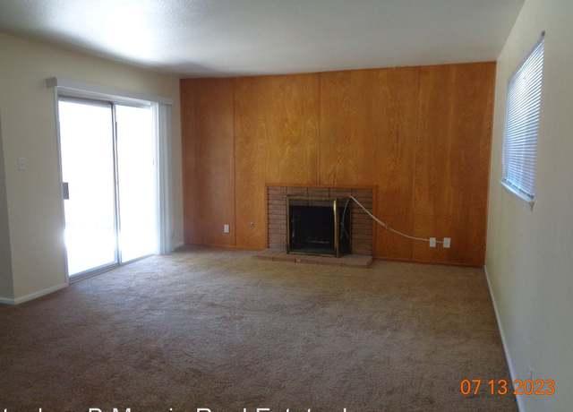 Photo of 43736 Fern Ave, Lancaster, CA 93534
