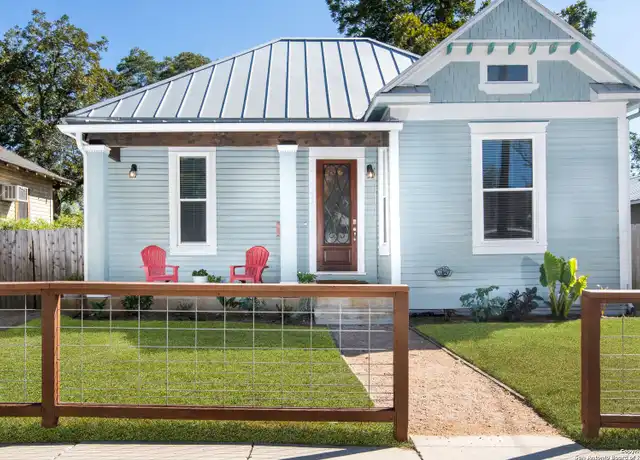 Property at 122 Vitra Pl, San Antonio, TX, 78210, 3 beds, 2 baths, [object Object]