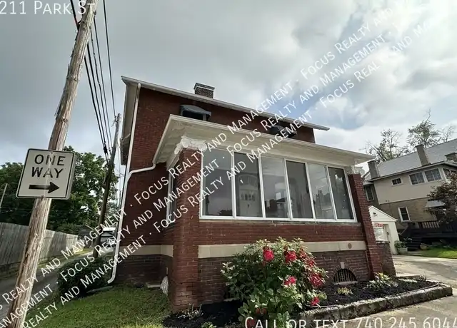 Property at 211 Park St, Lancaster, OH, 43130, 3 beds, 1.5 baths, [object Object]