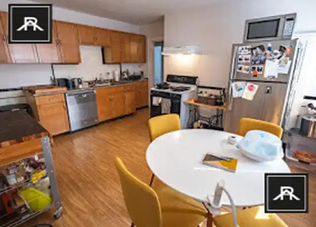 Property at 54 Ten Hills Rd Unit 2, Somerville, MA, 02145, 2 beds, 1 bath, [object Object]
