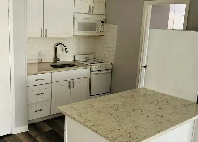Property at 80 Taft Ave #7, Bridgeport, CT, 06606, 2 beds, 1 bath, [object Object]