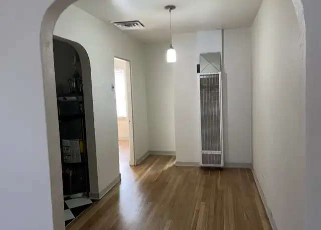 Property at 214 Princeton Dr SE Unit A, Albuquerque, NM, 87106, 1 bed, 1 bath, [object Object]