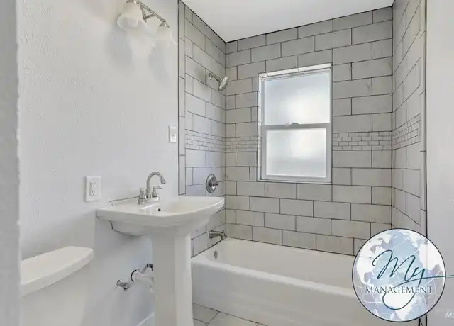 Property at 404 Van Buren St, Twin Falls, ID, 83301, 2 beds, 1.5 baths, [object Object]
