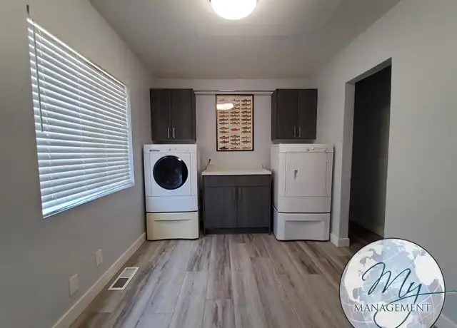 Property at 404 Van Buren St, Twin Falls, ID, 83301, 2 beds, 1.5 baths, [object Object]