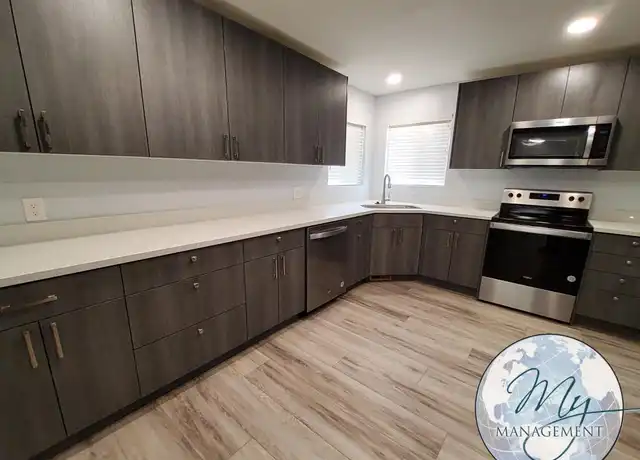 Property at 404 Van Buren St, Twin Falls, ID, 83301, 2 beds, 1.5 baths, [object Object]