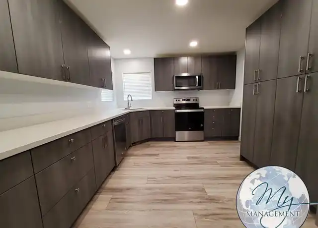 Property at 404 Van Buren St, Twin Falls, ID, 83301, 2 beds, 1.5 baths, [object Object]