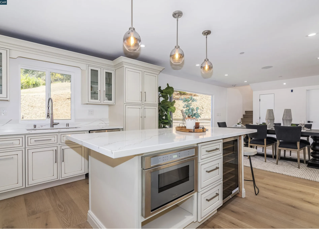Photo of 144 Glorietta Blvd, Orinda, CA 94563