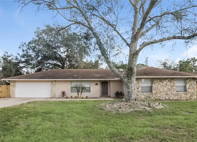 Property at 118 E Berkshire Cir, Longwood, FL, 32779, 5 beds, 2 baths, [object Object]