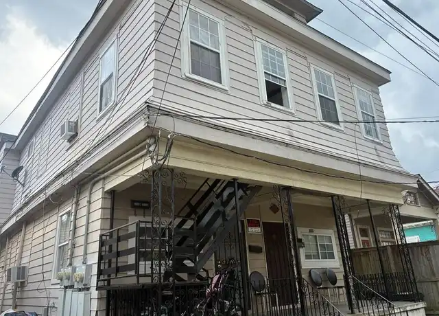 Property at 3006 Palmyra St, New Orleans, LA, 70119, 2 beds, 1 bath, [object Object]