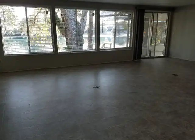 Property at 11440 E Blue Cove Dr, Dunnellon, FL, 34432, 3 beds, 2 baths, [object Object]
