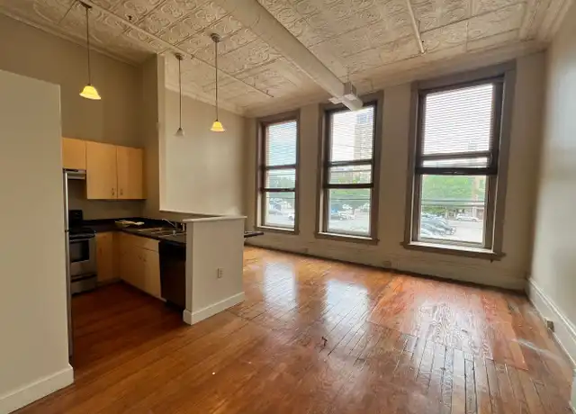 Property at 121 W Broad St Unit 206, Richmond, VA, 23220, 1 bed, 1 bath, [object Object]