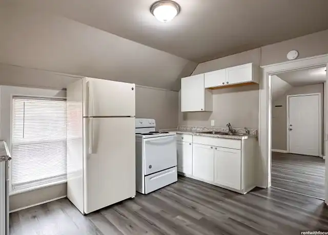 Property at 127 W 6th St, Kaukauna, WI, 54130, 2 beds, 1 bath, [object Object]