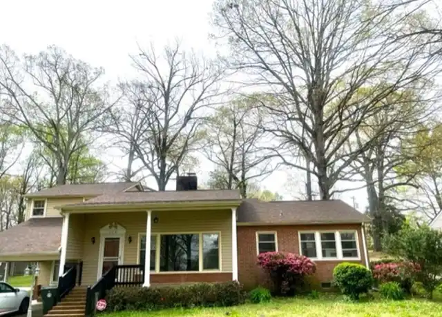 Property at 109 Circle Dr, Thomasville, NC, 27360, 4 beds, 3 baths, [object Object]