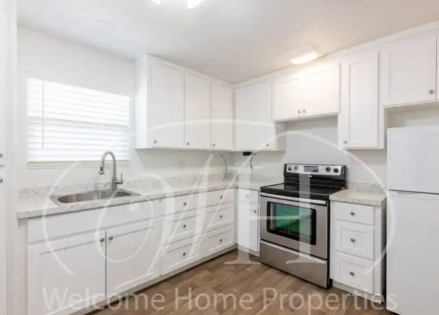 Property at 116 SW 6th St Unit 2, College Place, WA, 99324, 2 beds, 1 bath, [object Object]