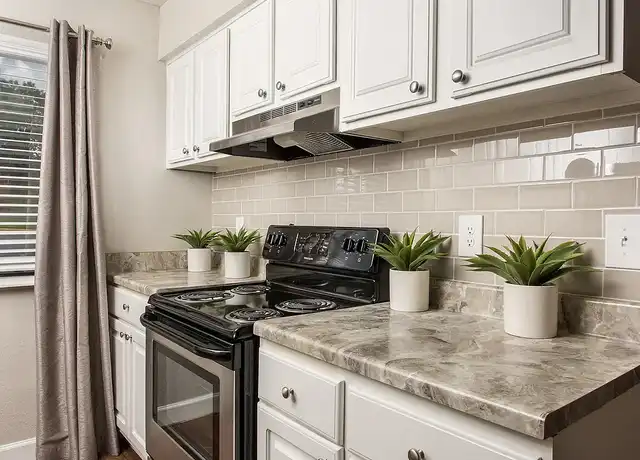 Property at Lodge of Overland Park - 7575 W 106th St, Overland Park, KS, 66212, 1 bed, 1 bath, [object Object]