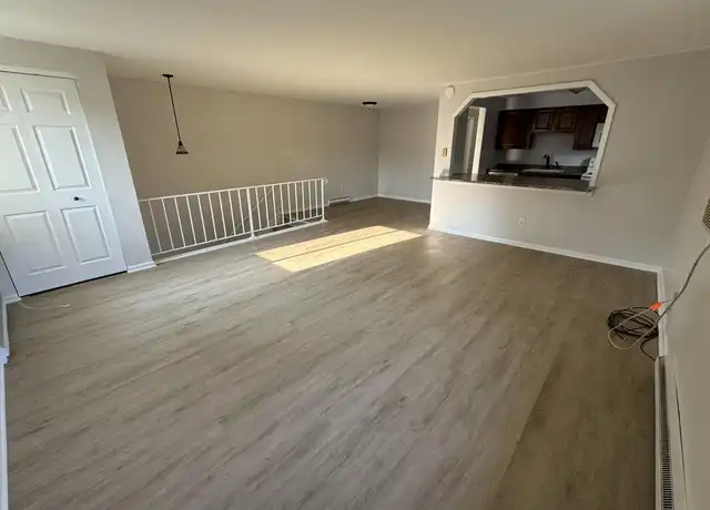 Property at 61 Park Club Ln Unit C, Buffalo, NY, 14221, 2 beds, 1 bath, [object Object]