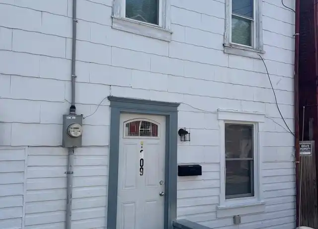 Property at 309 Beaver St, Lancaster, PA, 17603, 1 bed, 1 bath, [object Object]