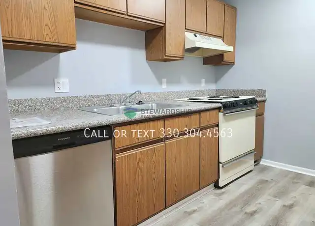 Property at 693 Carroll St, Akron, OH, 44304, 5 beds, 5 baths, [object Object]
