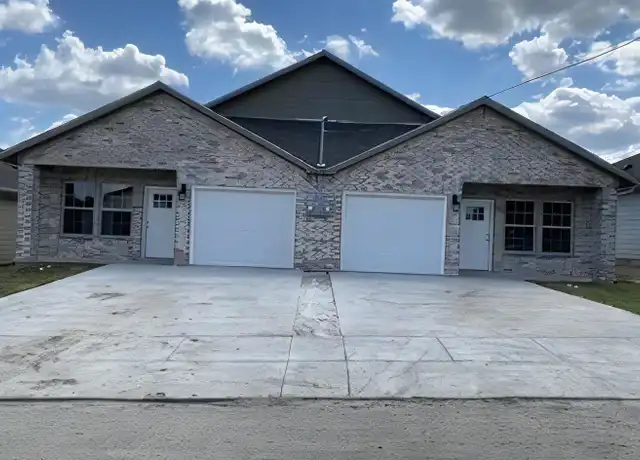 Property at 3215 Polk St, Greenville, TX, 75401, 3 beds, 2 baths, [object Object]
