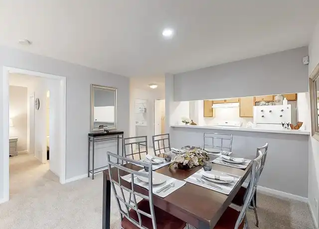 Property at Remington Place Apartments - 201 W Remington Cir, Schaumburg, IL, 60195, 1-2 bed, 1-2 bath, [object Object]