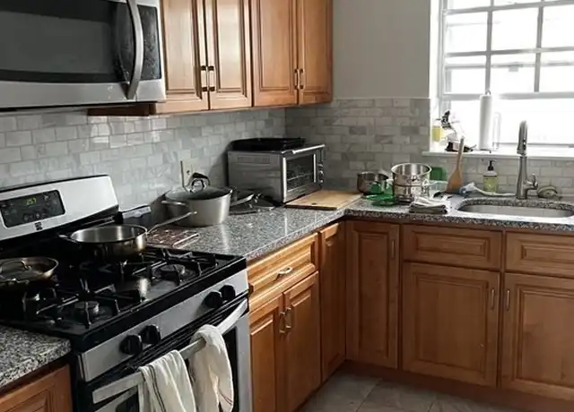 Property at 214 Lake Shore Rd #3, Brighton, MA, 02135, 3 beds, 2 baths, [object Object]