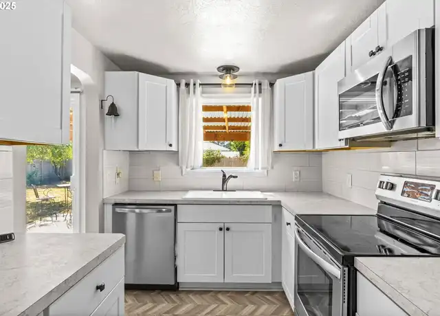 Property at 550 Louis St, Eugene, OR, 97402, 2 beds, 1 bath, [object Object]