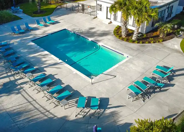 Property at Planters Trace Apartment Homes - 2222 Ashley River Rd, Charleston, SC, 29414, 1-3 bed, 1-2 bath, [object Object]
