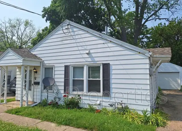 Property at 717 E Gift Ave, Peoria, IL, 61603, 2 beds, 1 bath, [object Object]