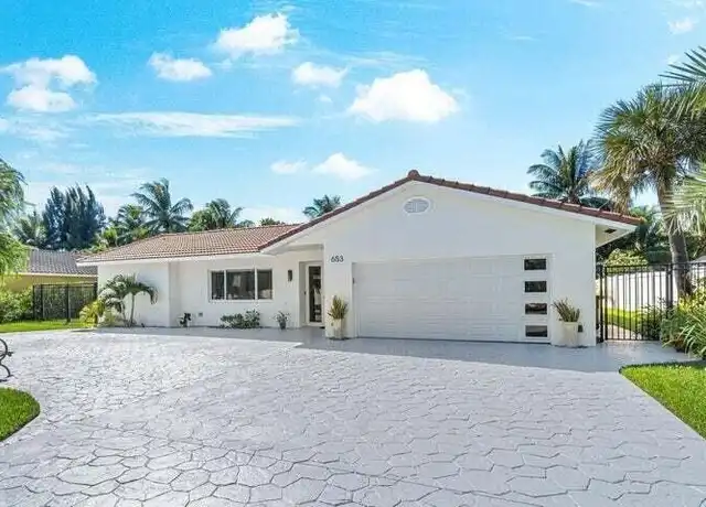 Property at 653 NW 10th Ct, Boca Raton, FL, 33486, 3 beds, 2 baths, [object Object]