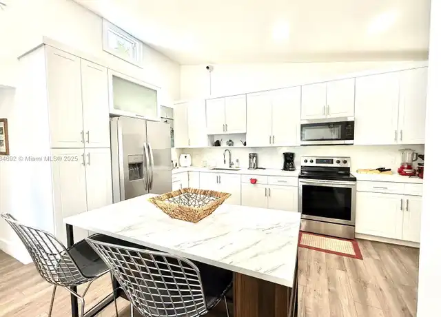 Property at 920 NW 84th St, Miami, FL, 33150, 3 beds, 2 baths, [object Object]