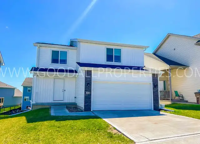 Property at 216 Maple Ave, Norwalk, IA, 50211, 4 beds, 3.5 baths, [object Object]