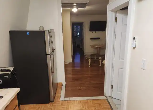 Property at 83-3 Lefferts Blvd Unit 3, Kew Gardens, NY, 11415, 2 beds, 1 bath, [object Object]