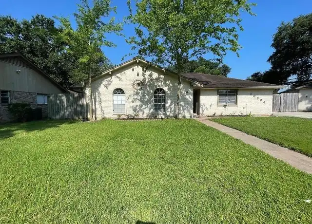 Property at 10306 Twin Hills Ct, Houston, TX, 77031, 4 beds, 2 baths, [object Object]