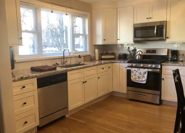 Property at 87 Pennsylvania Ave Unit 1, Somerville, MA, 02145, 3 beds, 1 bath, [object Object]