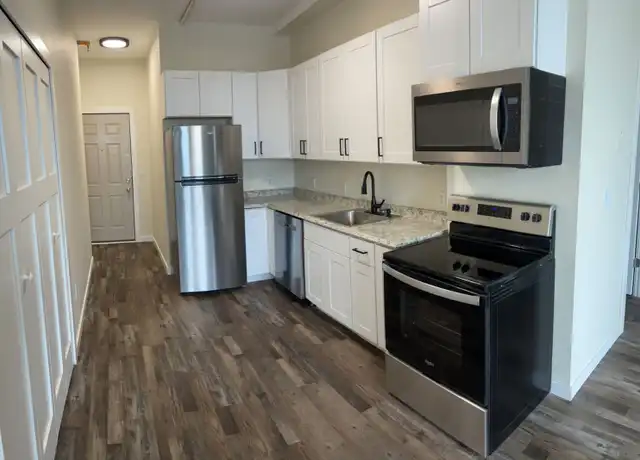 Property at 2803 W Superior St Unit 202, Duluth, MN, 55806, 2 beds, 1 bath, [object Object]