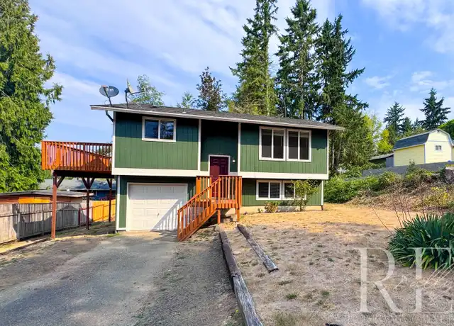 Property at 6995 E Indianwood Ct, Port Orchard, WA, 98366, 4 beds, 2 baths, [object Object]