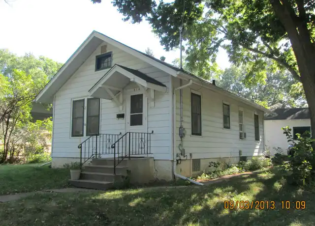 Property at 414 Garden St, Iowa City, IA, 52245, 1 bed, 1 bath, [object Object]