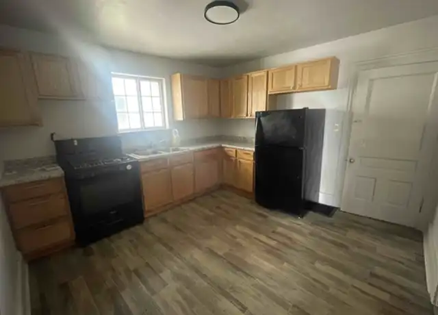 Property at 311 Quarry St, Jackson, MI, 49201, 3 beds, 1 bath, [object Object]