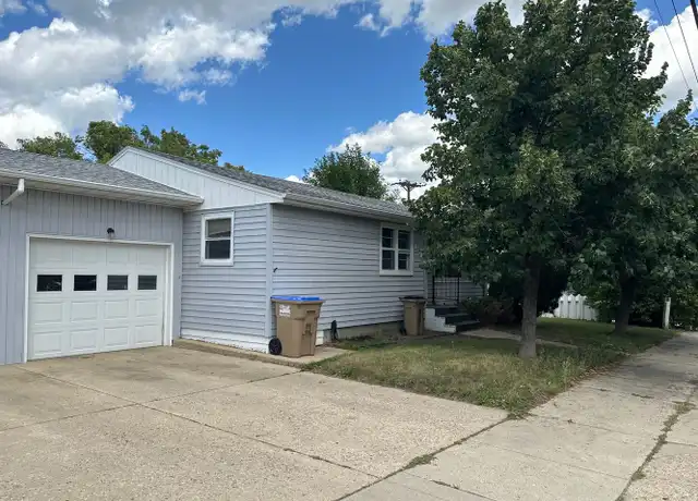 Property at 616 16th Ave SW, Minot, ND, 58701, 2 beds, 1.5 baths, [object Object]