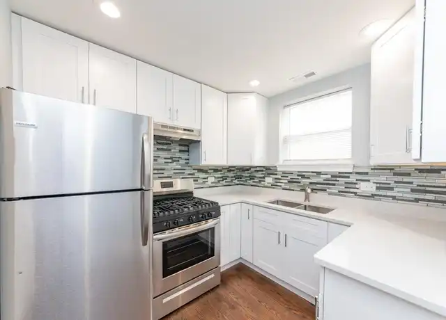 Property at 2148 W Chicago Ave, Chicago, IL, 60622, 2 beds, 1 bath, [object Object]