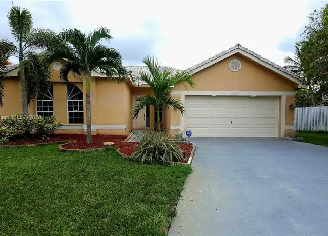 Property at 17820 NW 16th St Unit 17820, Pembroke Pines, FL, 33029, 4 beds, 2 baths, [object Object]