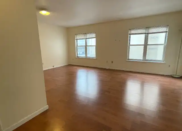 Property at 139 N 9th St Unit 4th Floor, Philadelphia, PA, 19107, 2 beds, 1 bath, [object Object]