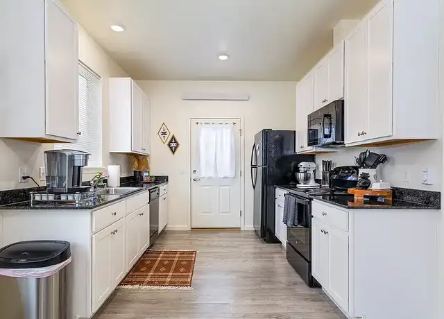 Property at Hoopers Place Patio Home Apartments - 2774 Timberwolves Rd, Rapid City, SD, 57703, 1-2 bed, 1 bath, [object Object]
