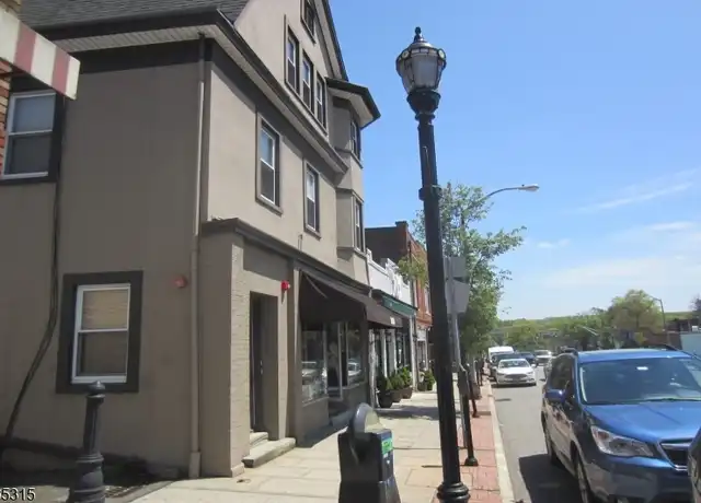 Property at 638 Bloomfield Ave Unit 2, Verona, NJ, 07044, 2 beds, 1 bath, [object Object]