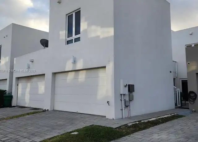 Property at 6331 NW 105th Ct, Doral, FL, 33178, 1 bed, 1 bath, [object Object]